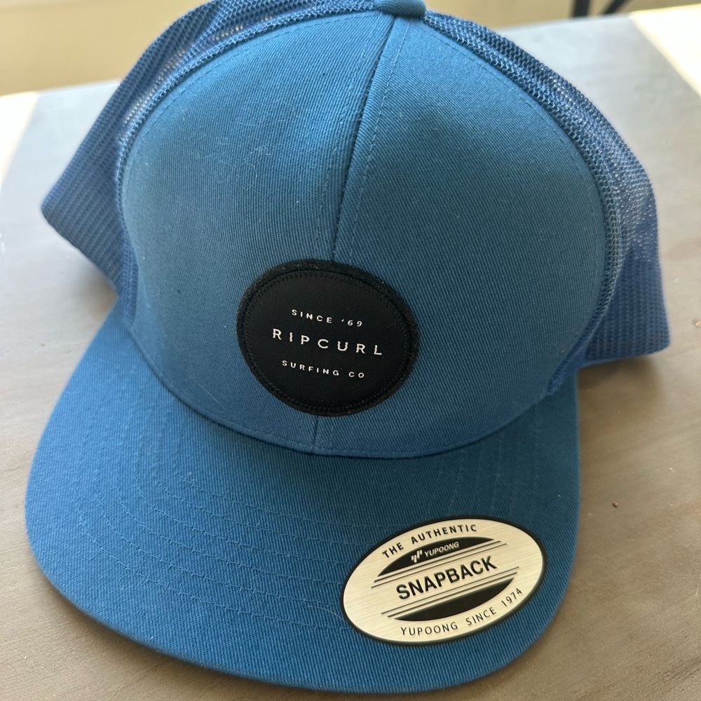 New w Tags- Rip Curl Blue Trucker Hat Flat Bill Adjustable